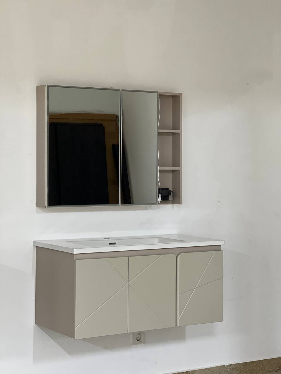 Комплект для ванной Home Collection Simu Sanitary (комод, зеркало, раковина) белый, бежевый купить,NaN