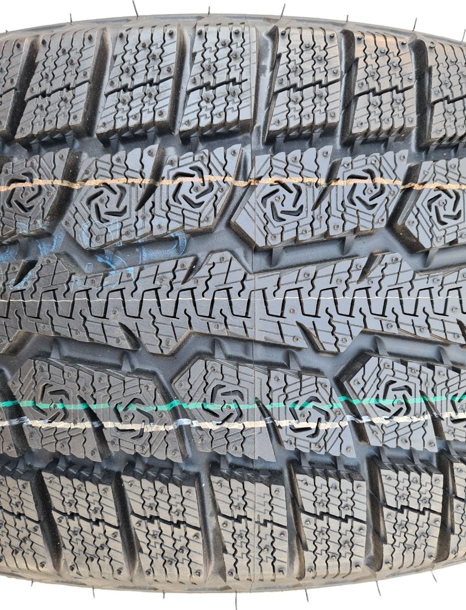 Toyo Observe GSI6 275/50 R20 113H без шипов купить,NaN