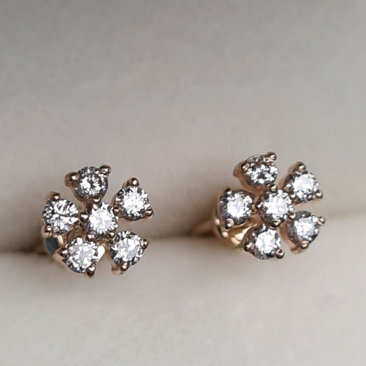 Серьги Deimantas 95831237 1,37гр 0,38ct. купить,NaN