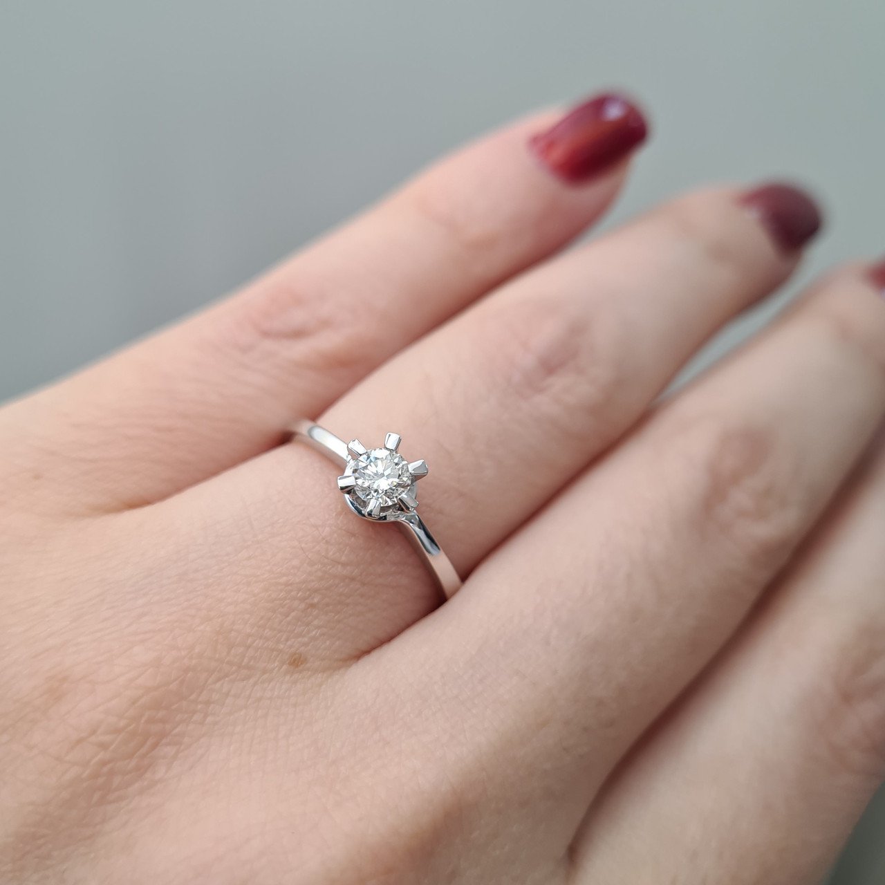 Кольцо Deimantas 92945394 17,5р 2,38гр 0,31ct. купить,NaN