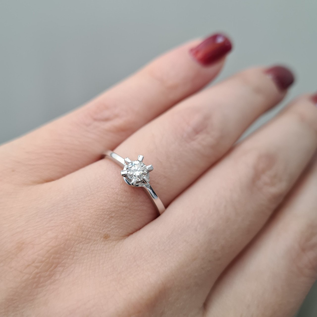 Кольцо Deimantas 92945394 17,5р 2,38гр 0,31ct. купить,NaN