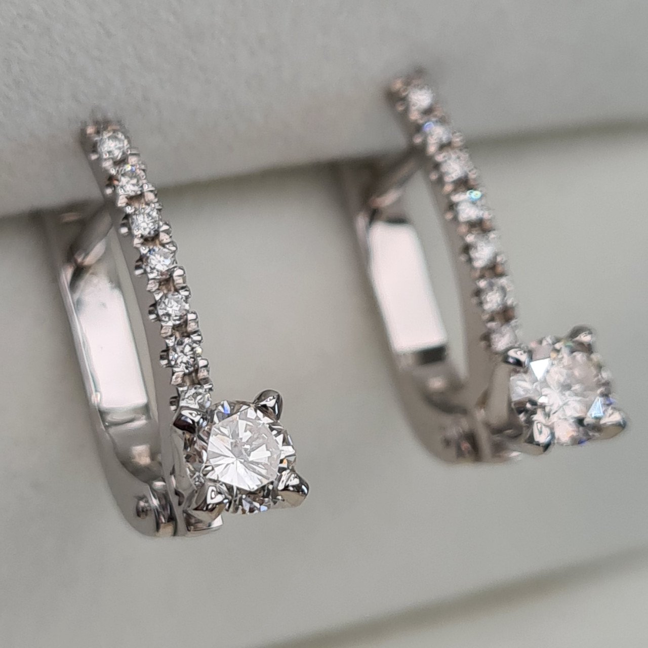 Серьги Deimantas 93300747 3,22гр 0,75ct. купить,NaN