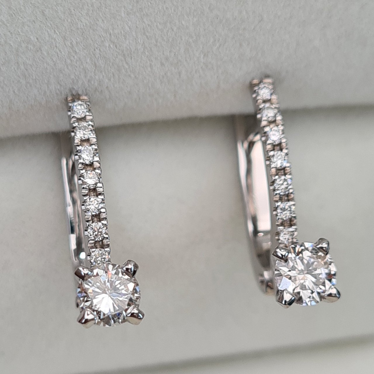Серьги Deimantas 93300747 3,22гр 0,75ct. купить,NaN