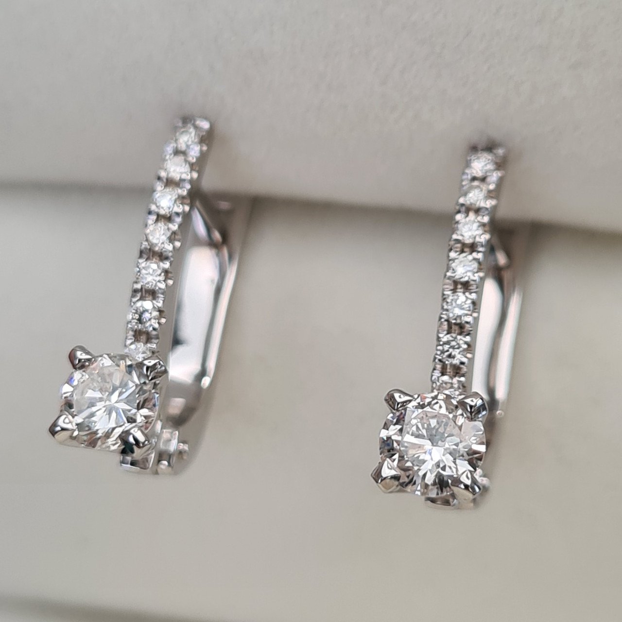 Серьги Deimantas 93300747 3,22гр 0,75ct. купить,NaN