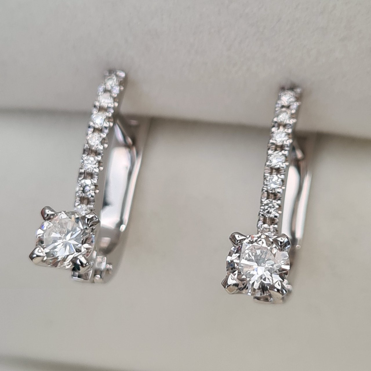 Серьги Deimantas 93300747 3,22гр 0,75ct. купить,NaN