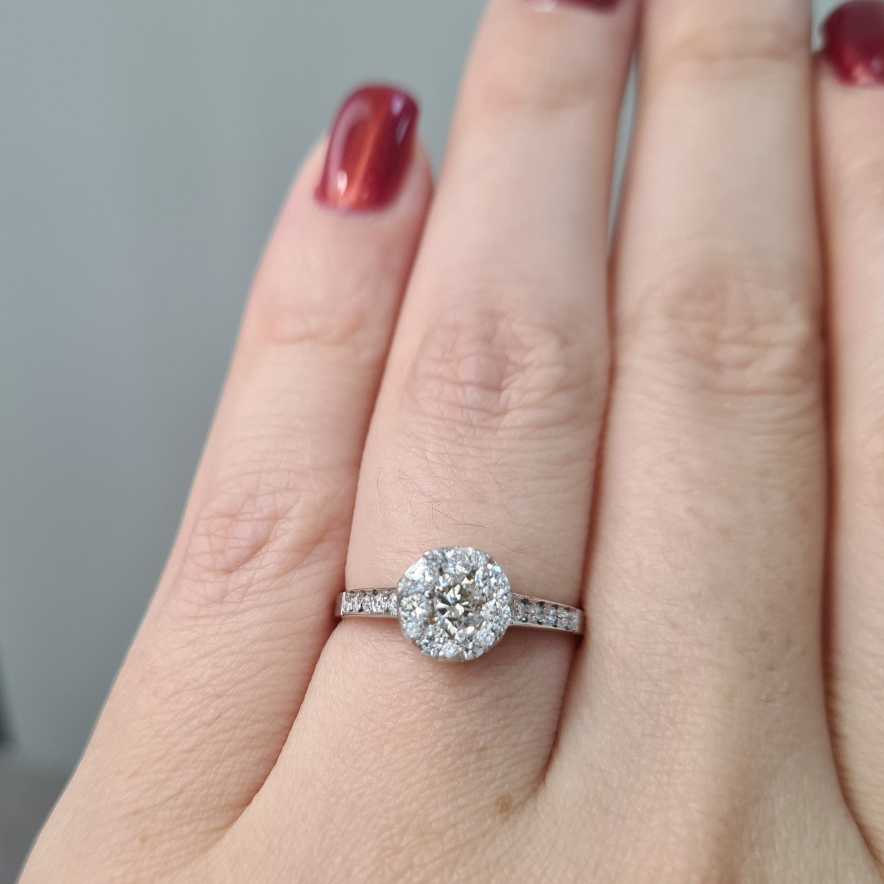 Кольцо Deimantas 92945287 17,5р 2,41гр 0,61ct. купить,NaN