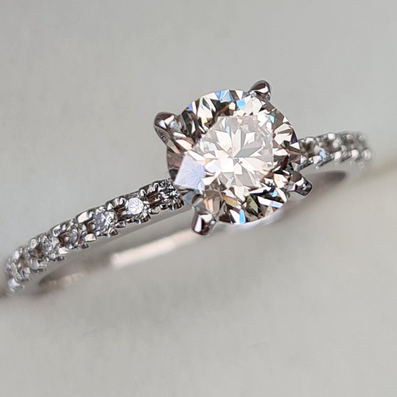 Кольцо Deimantas 93152190 17р 2,02гр 1,05ct. купить,NaN