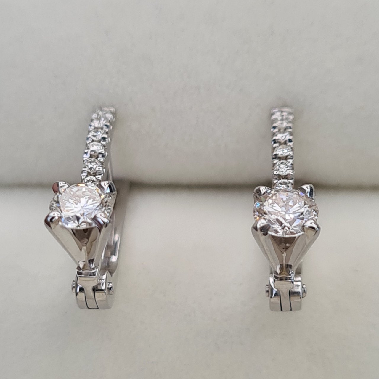 Серьги Deimantas 93300747 3,22гр 0,75ct. купить,NaN