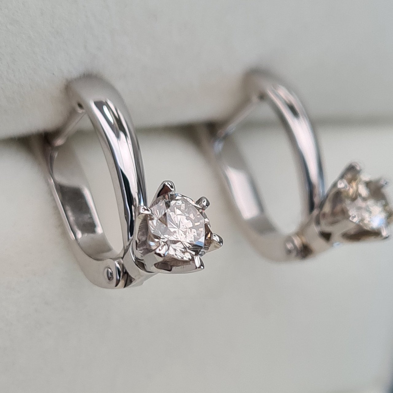 Серьги Deimantas 3,11гр 0,60ct. купить,NaN
