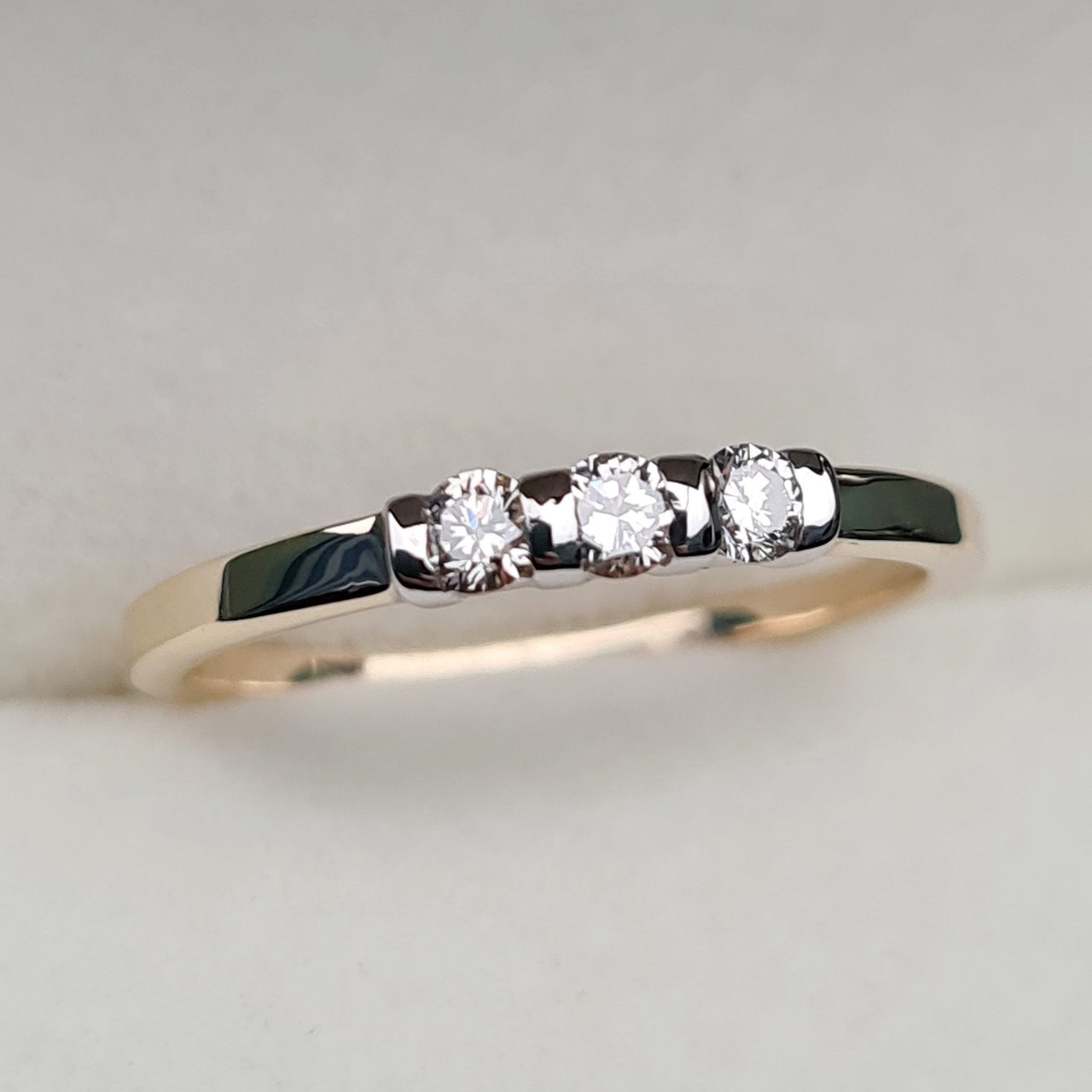 Кольцо Deimantas 95837926 16,5р 1,47гр 0,19ct. купить,NaN