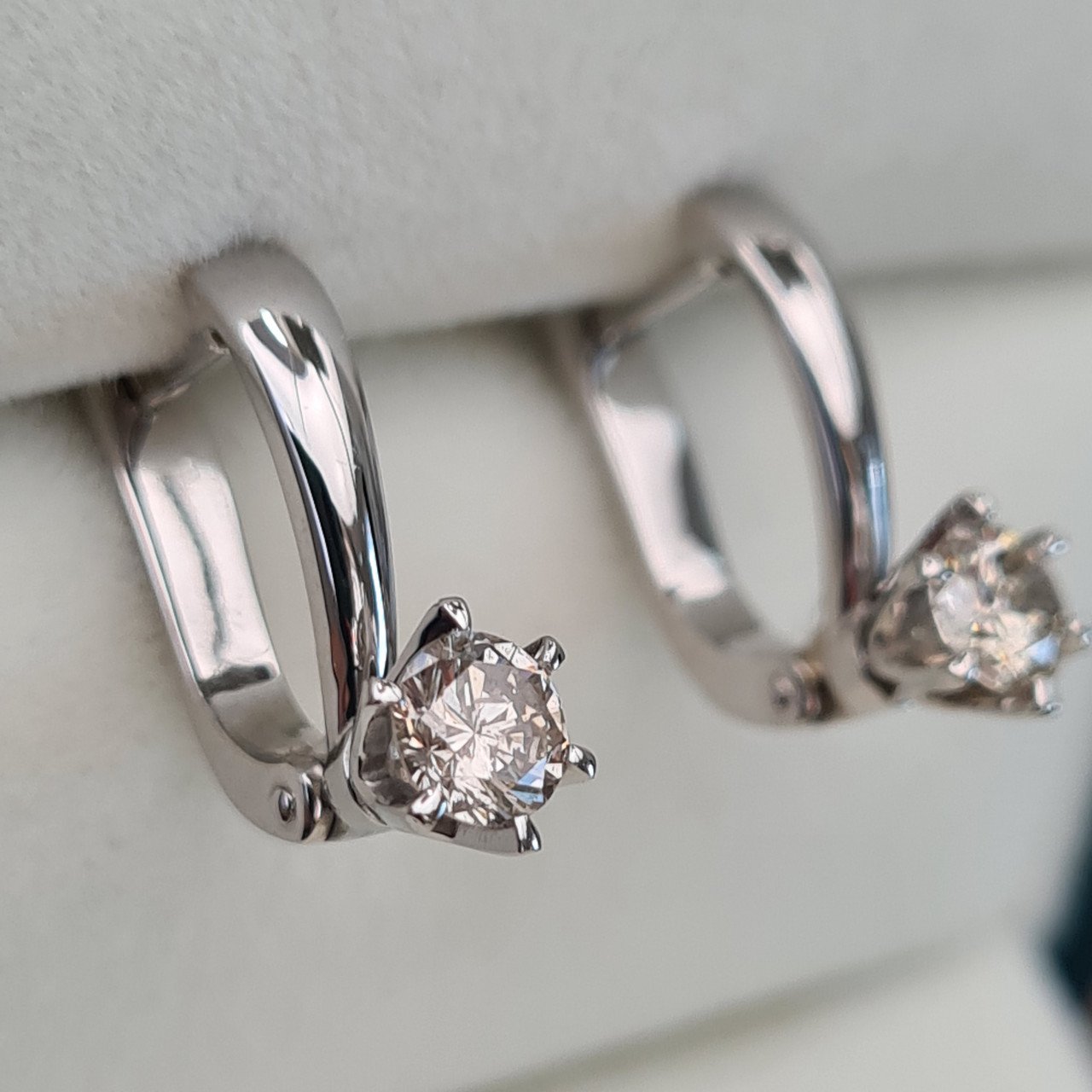 Серьги Deimantas 93300766 3,18гр 0,64ct. купить,NaN