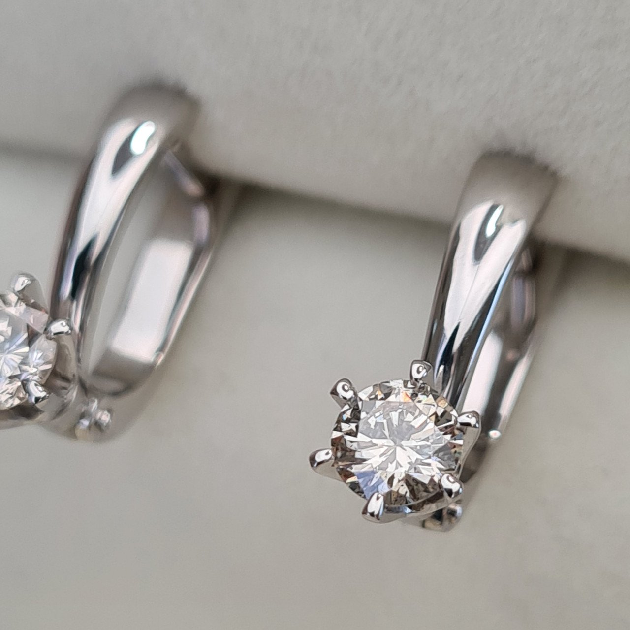 Серьги Deimantas 93300766 3,18гр 0,64ct. купить,NaN