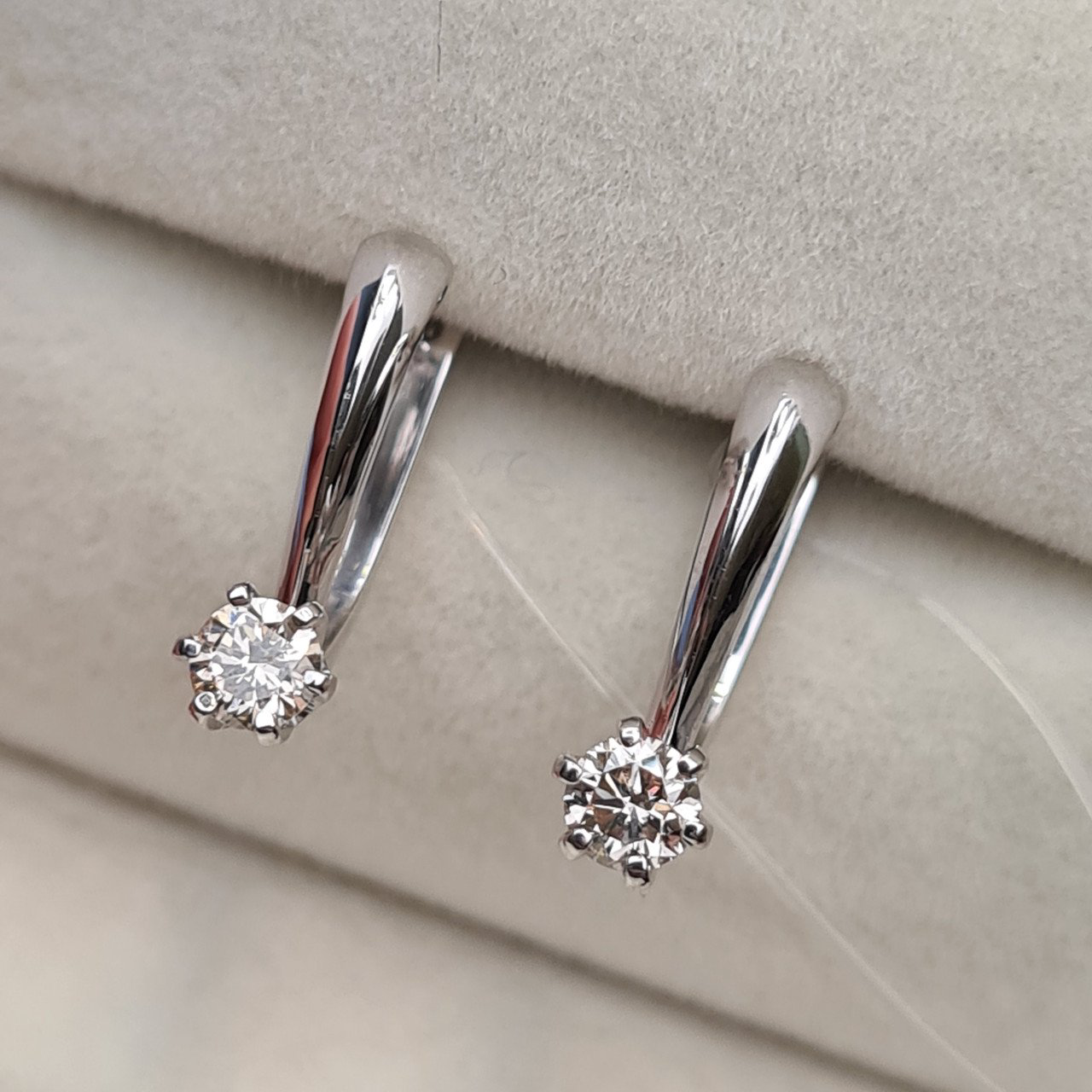 Серьги Deimantas 97477010 3,22гр 0,45ct. купить,NaN