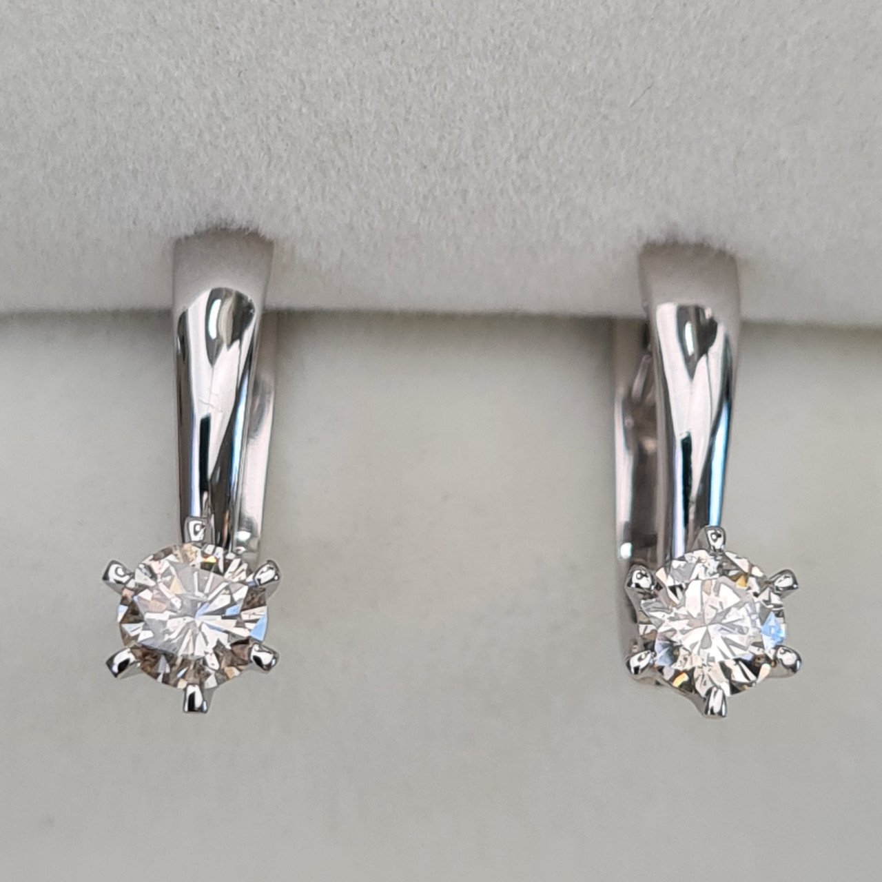 Серьги Deimantas 93300766 3,18гр 0,64ct. купить,NaN