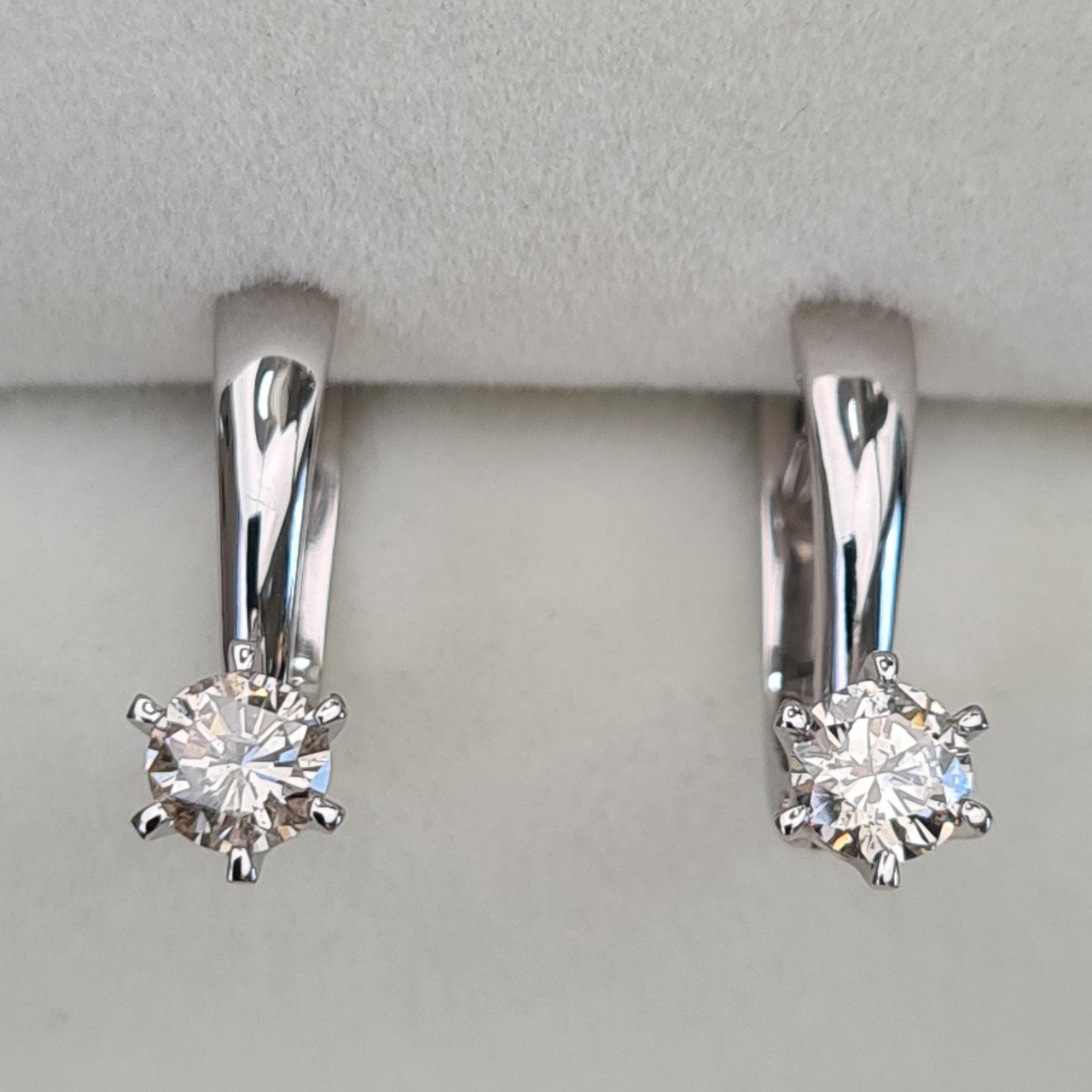 Серьги Deimantas 93300766 3,18гр 0,64ct. купить,NaN