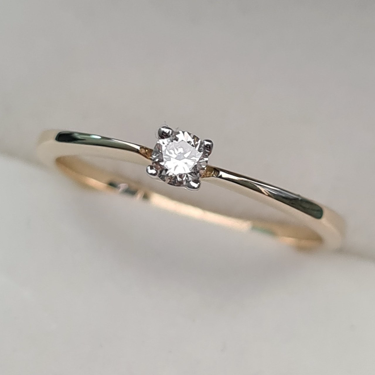 Кольцо Deimantas 93311788 16,5р 1,39гр 0,10ct. купить,NaN