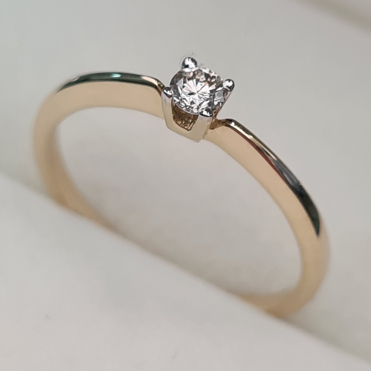 Кольцо Deimantas 93311788 16,5р 1,39гр 0,10ct. купить,NaN