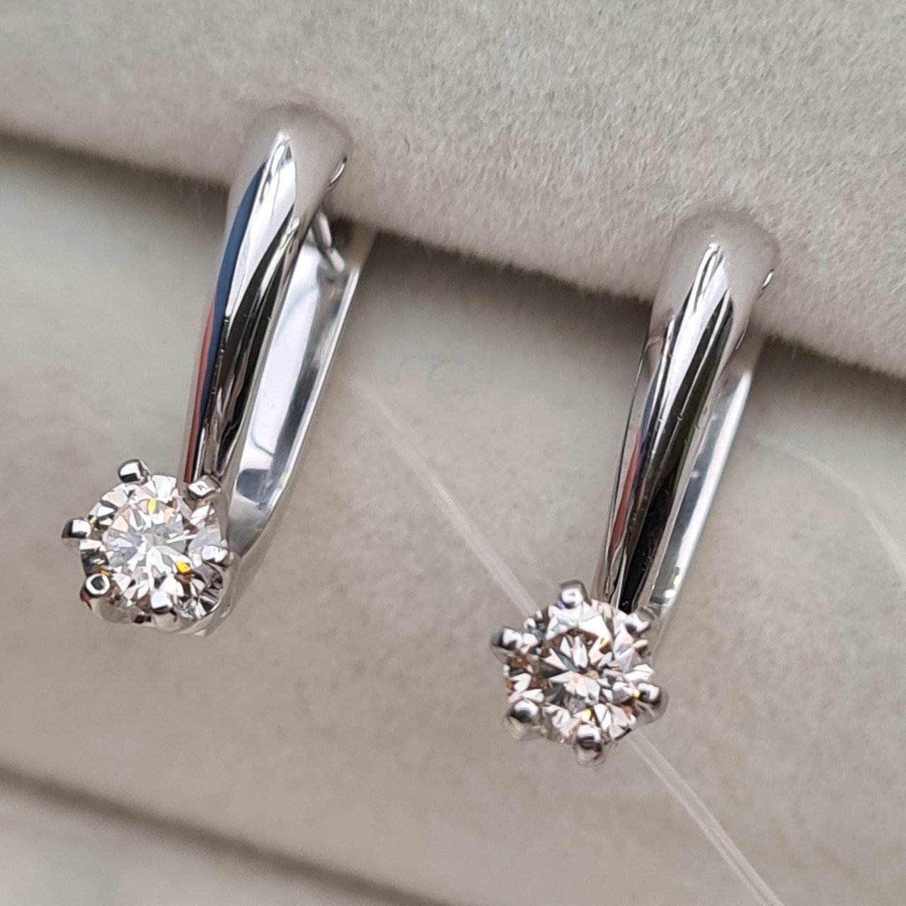 Серьги Deimantas 97477010 3,22гр 0,45ct. купить,NaN