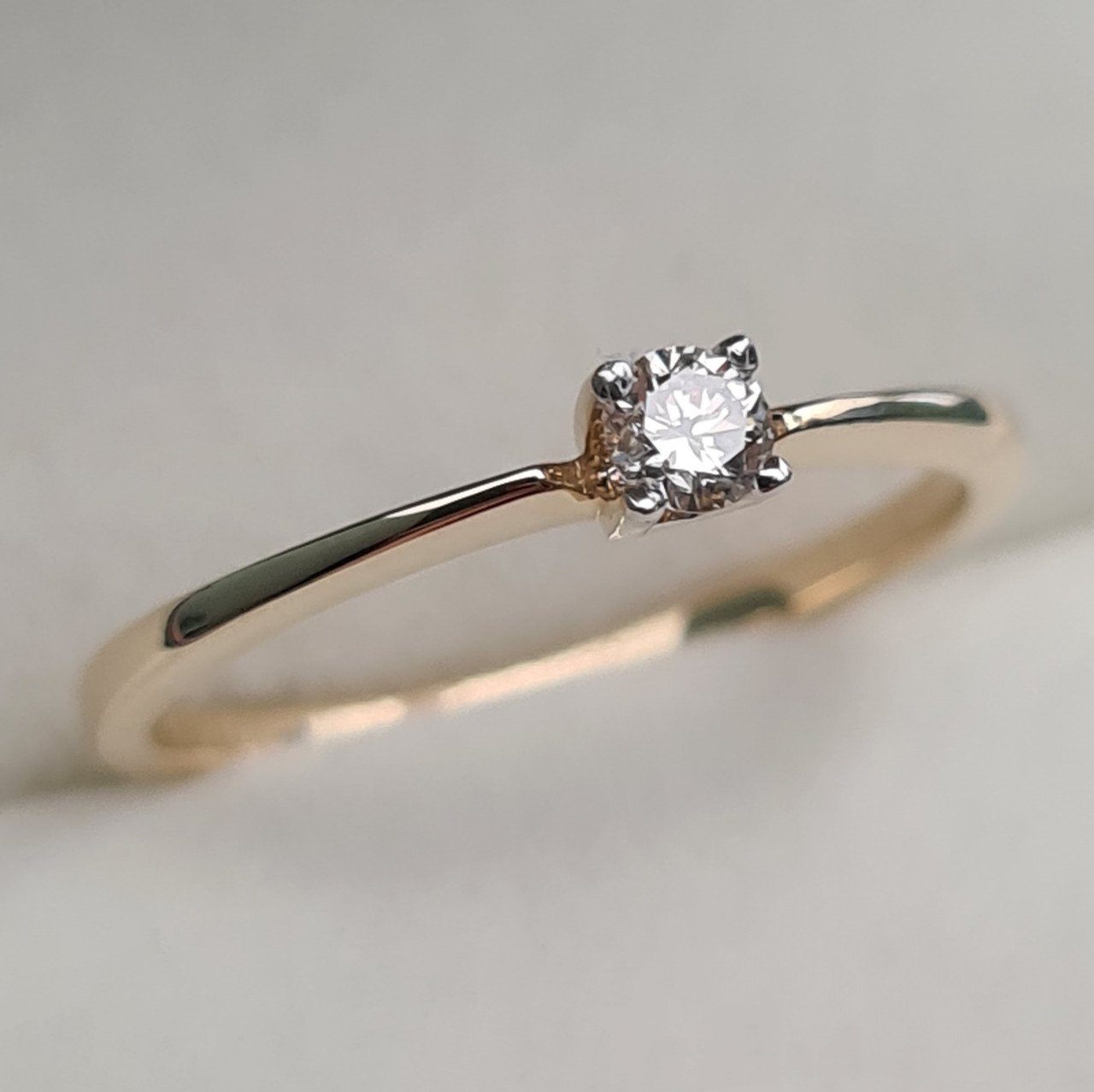 Кольцо Deimantas 93311788 16,5р 1,39гр 0,10ct. купить,NaN