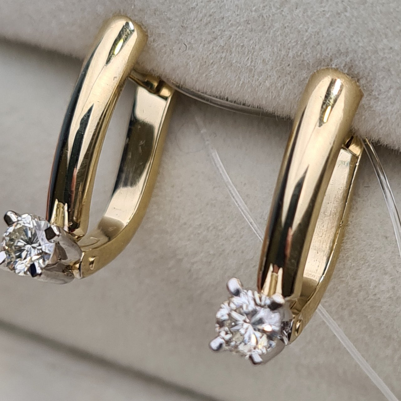 Серьги Deimantas 97477018 3,23гр 0,32ct. купить,NaN