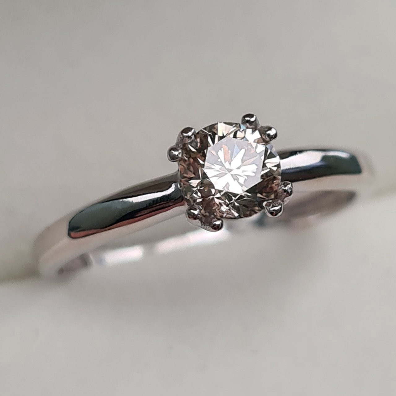 Кольцо Deimantas 93376330 16,5р 1,5гр 0,54ct. купить,NaN