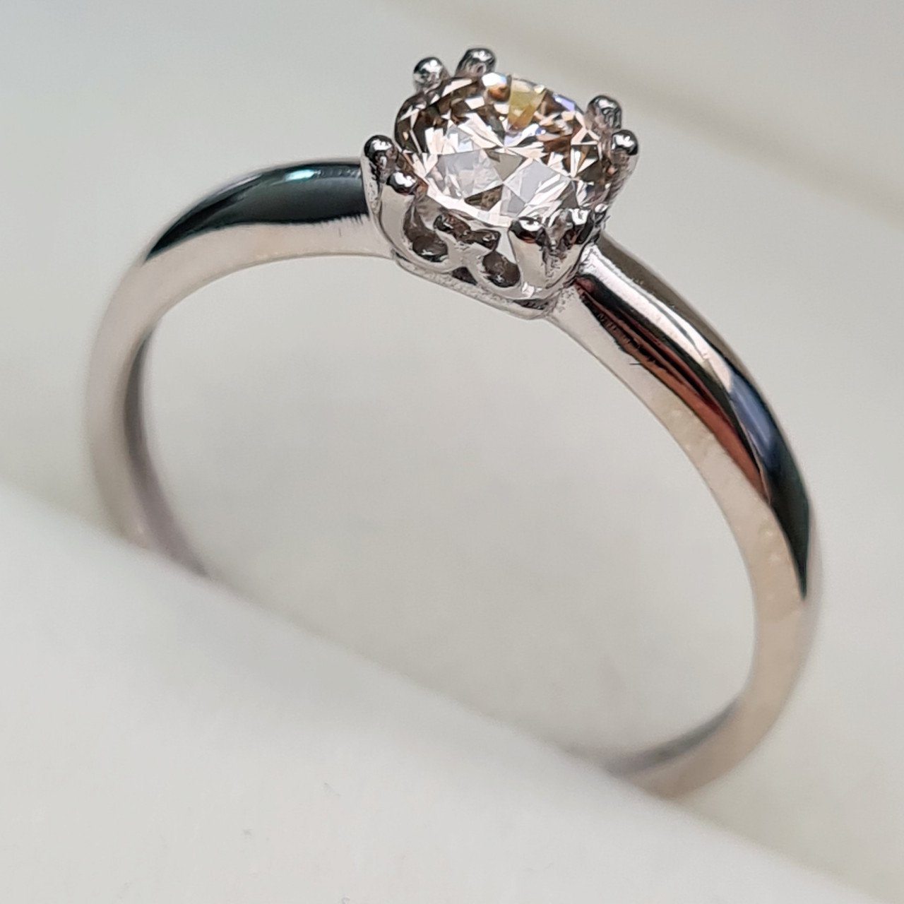 Кольцо Deimantas 93376330 16,5р 1,5гр 0,54ct. купить,NaN