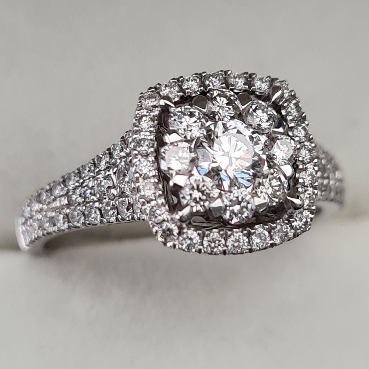 Кольцо Deimantas 95860397 16,51р 4,1гр 1,05ct. купить,NaN