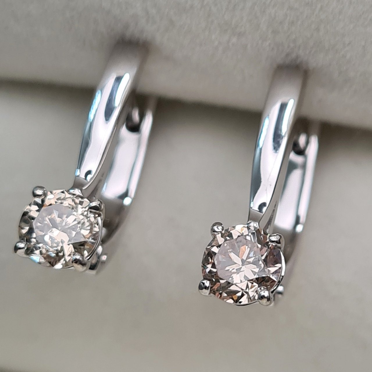 Серьги Deimantas 93456561 2,81гр 0,90ct. купить,NaN