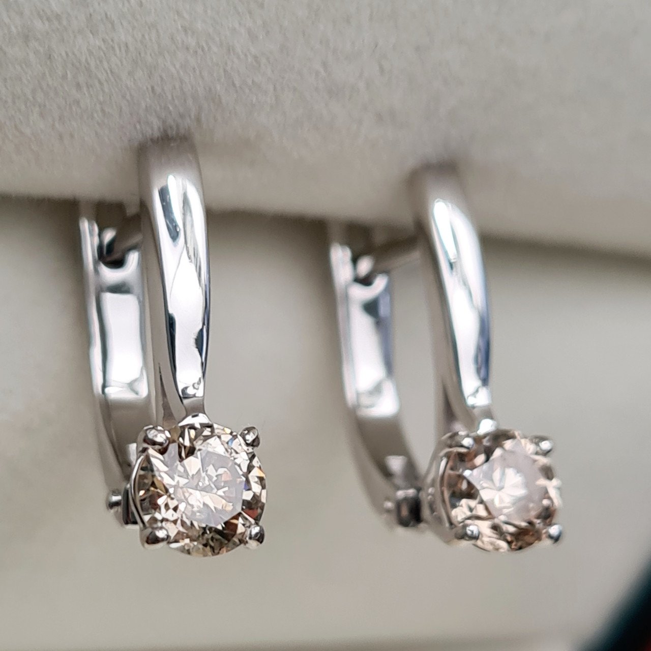 Серьги Deimantas 93456561 2,81гр 0,90ct. купить,NaN