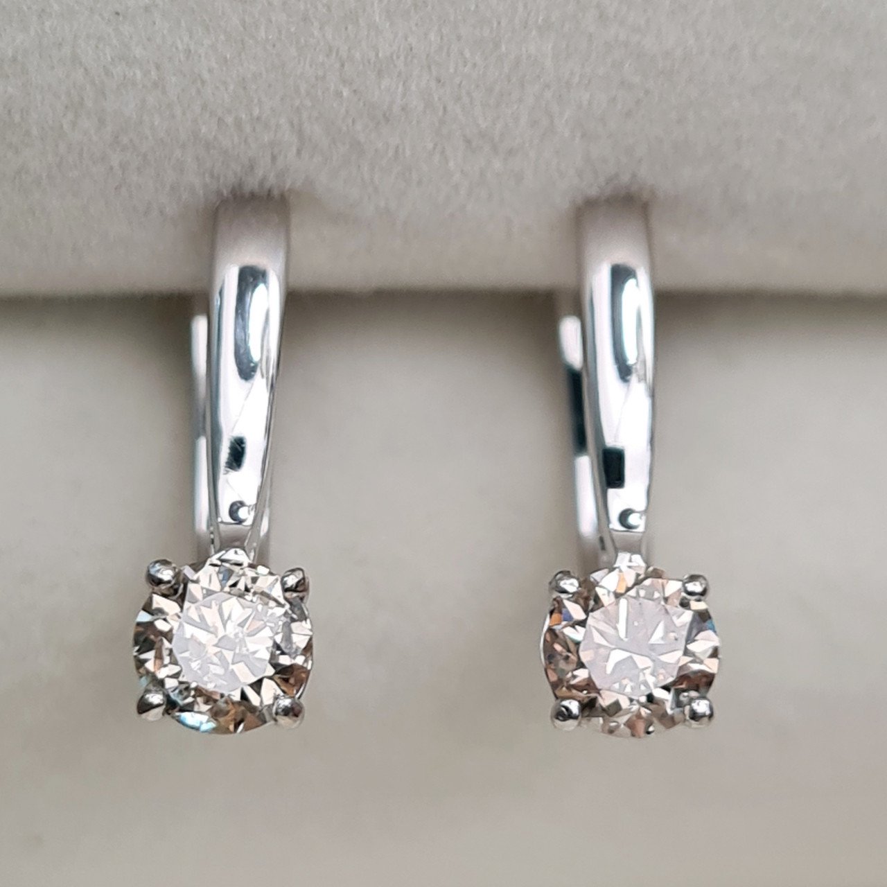 Серьги Deimantas 93456561 2,81гр 0,90ct. купить,NaN