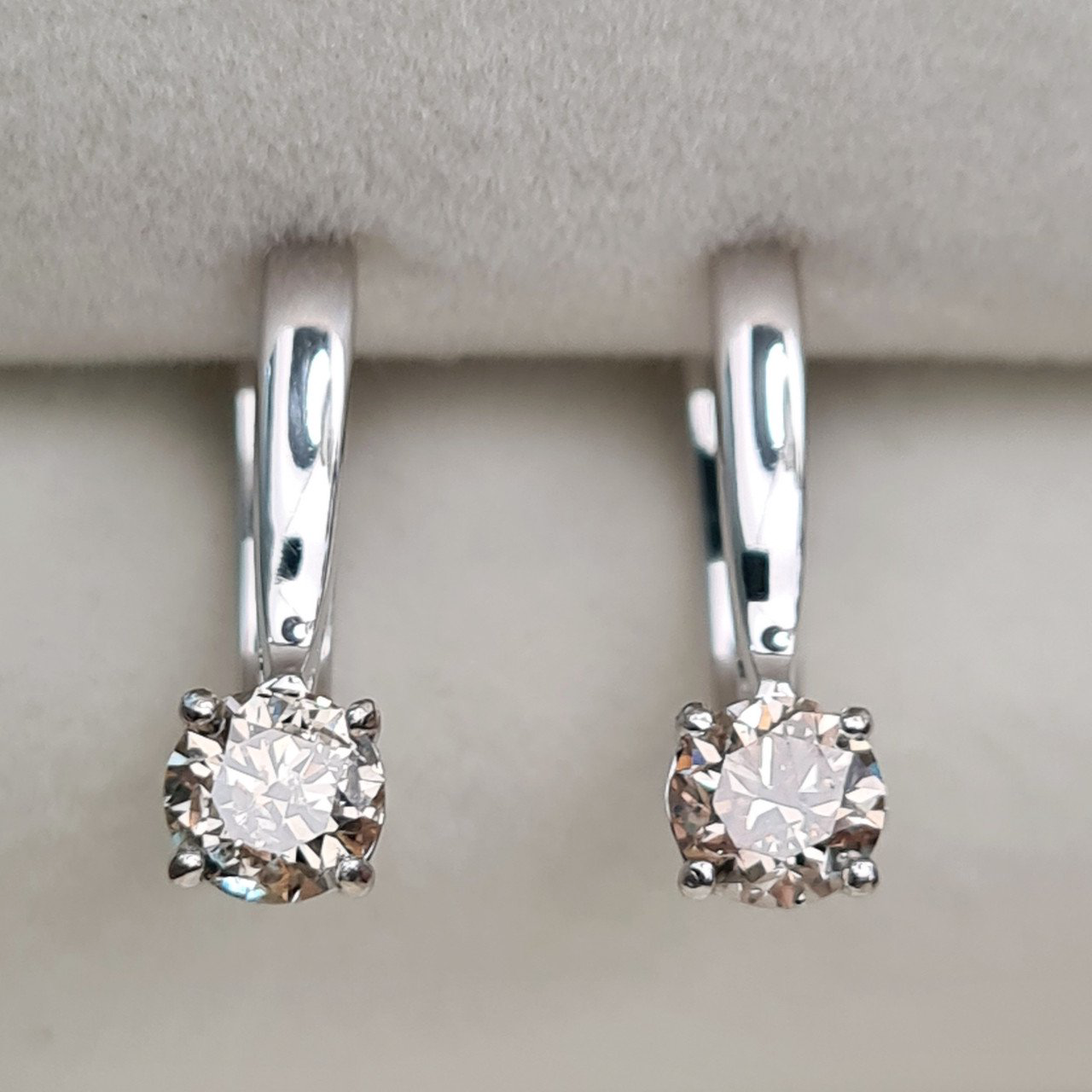 Серьги Deimantas 93456561 2,81гр 0,90ct. купить,NaN