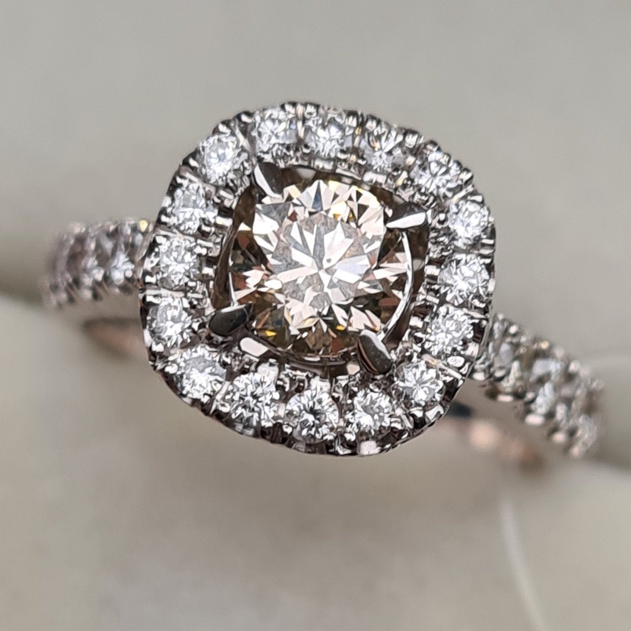 Кольцо Deimantas 97862420 17,5р 4,69гр 1,86ct. купить,NaN