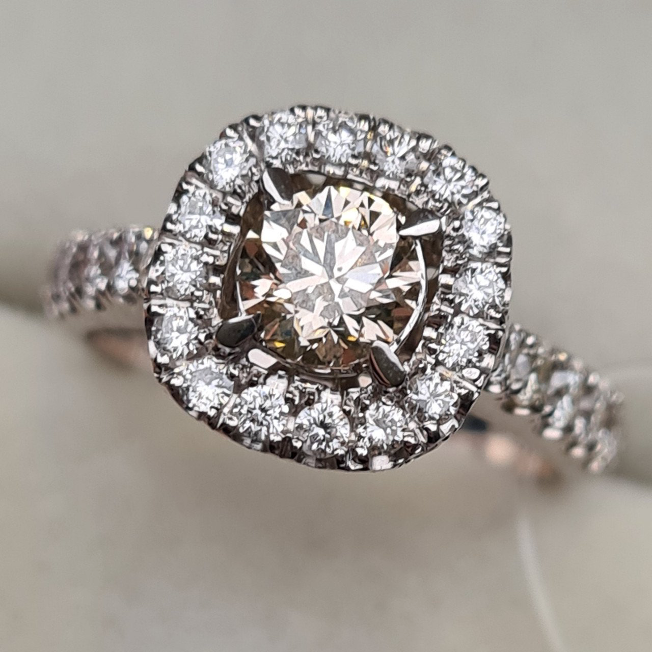 Кольцо Deimantas 97862420 17,5р 4,69гр 1,86ct. купить,NaN