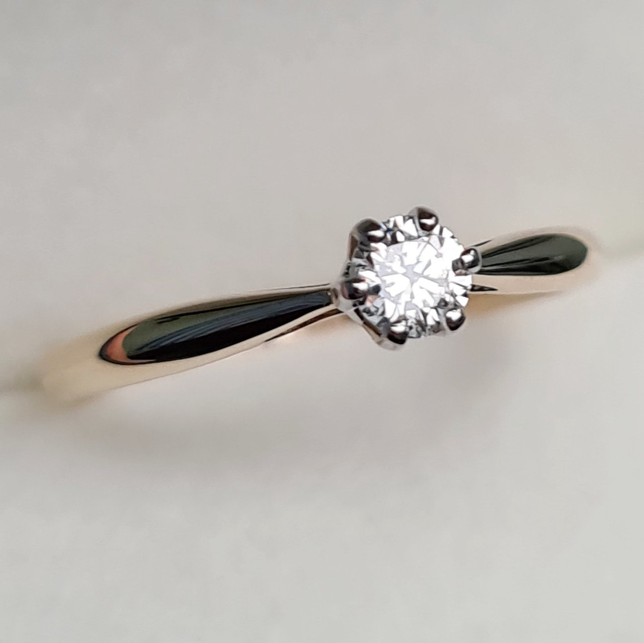 Кольцо Deimantas 97967602 16р 1,23гр 0,22ct. купить,NaN