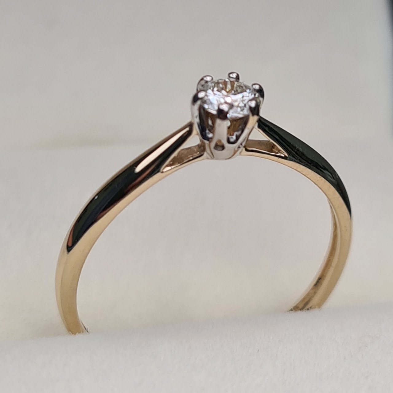 Кольцо Deimantas 97967604 16,5р 1,38гр 0,22ct. купить,NaN
