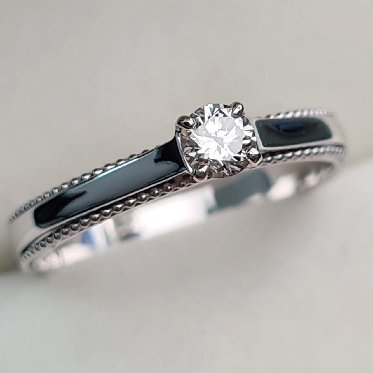 Кольцо Deimantas 93561696 17,5р 2,31гр 0,20ct. купить,NaN