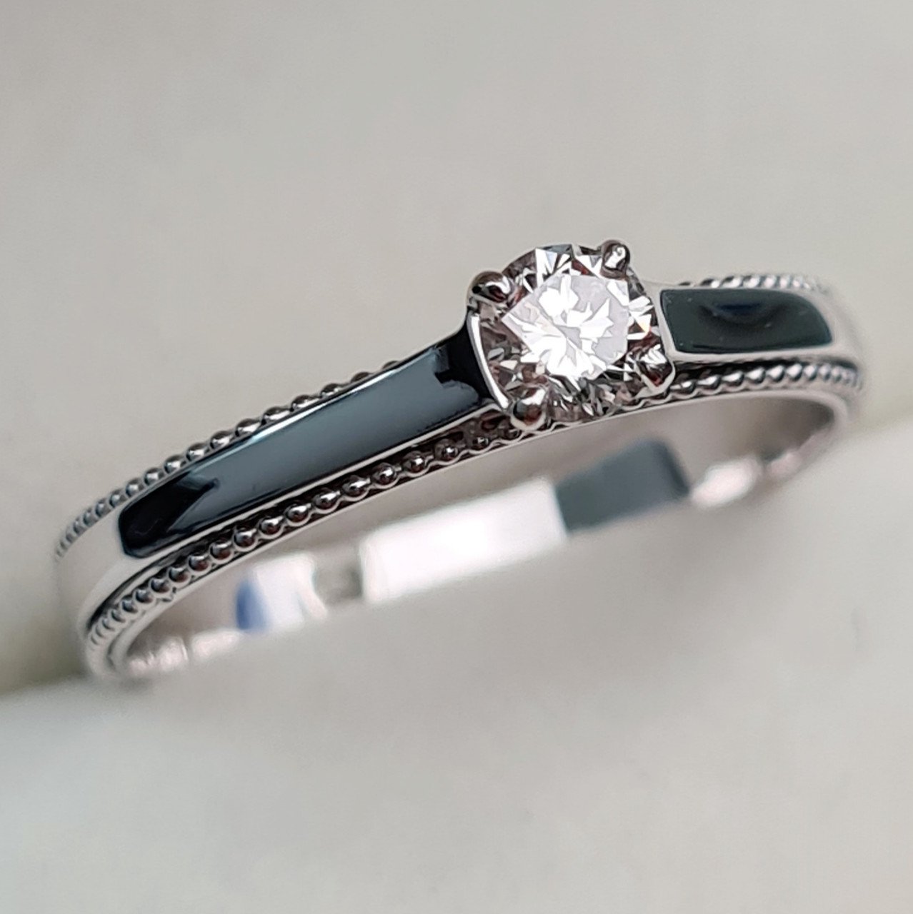 Кольцо Deimantas 93561696 17,5р 2,31гр 0,20ct. купить,NaN
