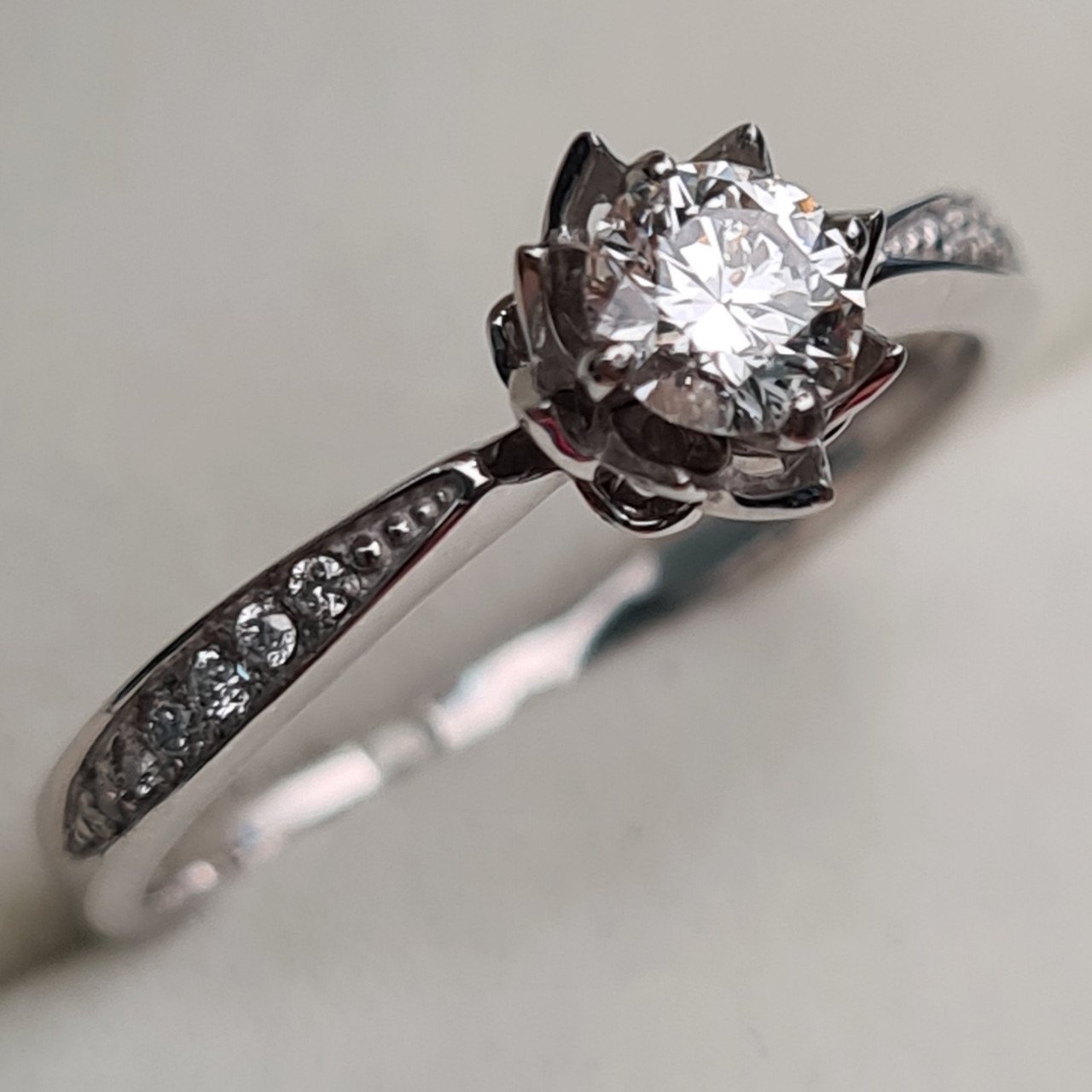 Кольцо Deimantas 93561756 17р 2гр 0,375ct. купить,NaN