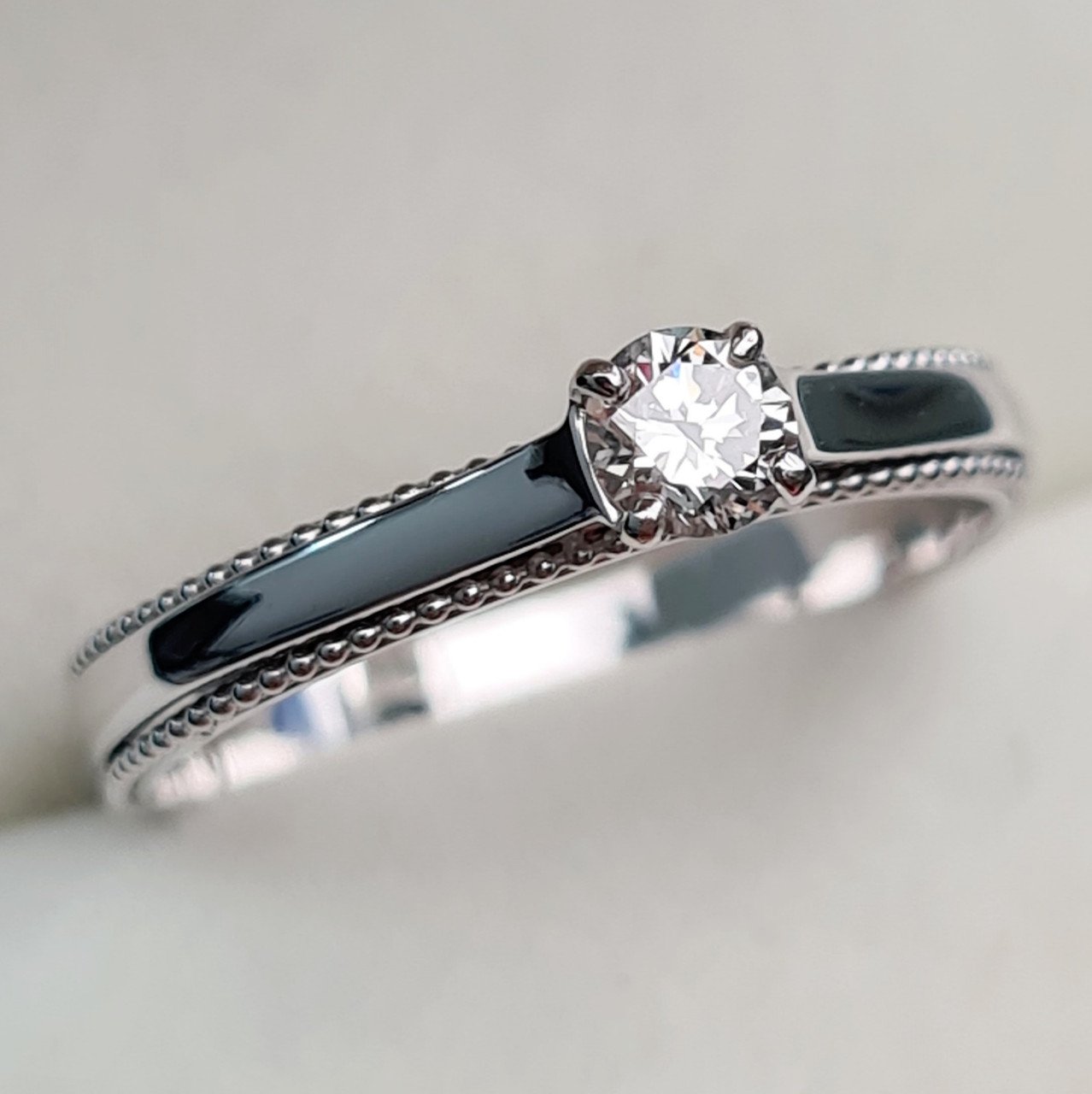 Кольцо Deimantas 93561696 17,5р 2,31гр 0,20ct. купить,NaN
