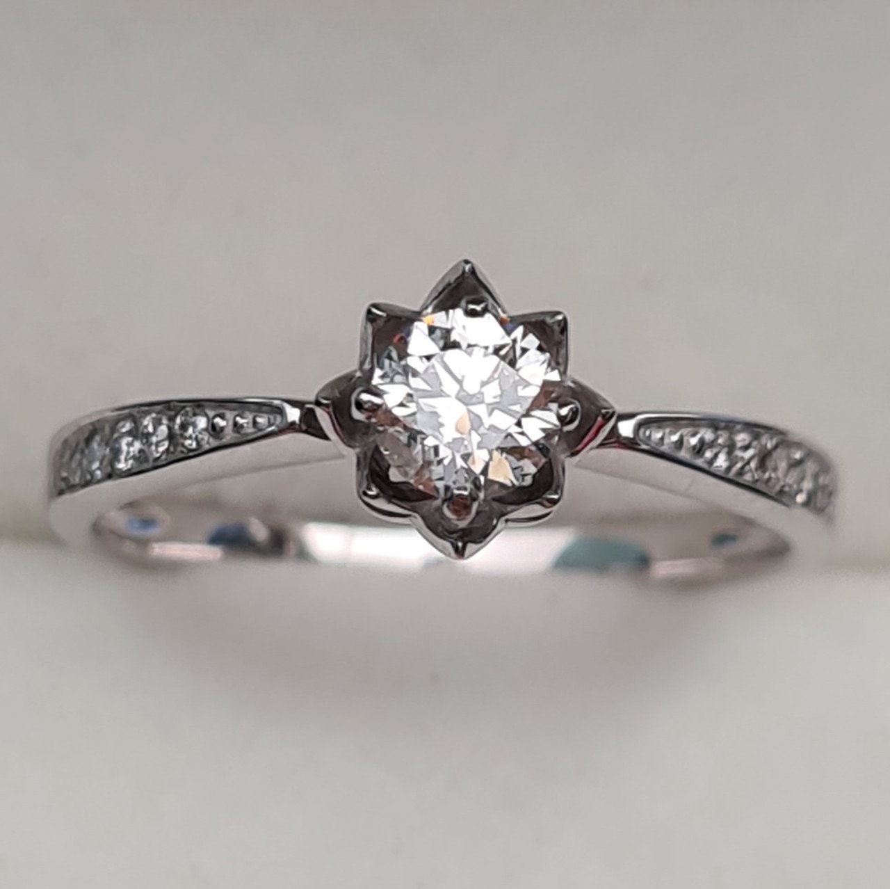 Кольцо Deimantas 93561756 17р 2гр 0,375ct. купить,NaN