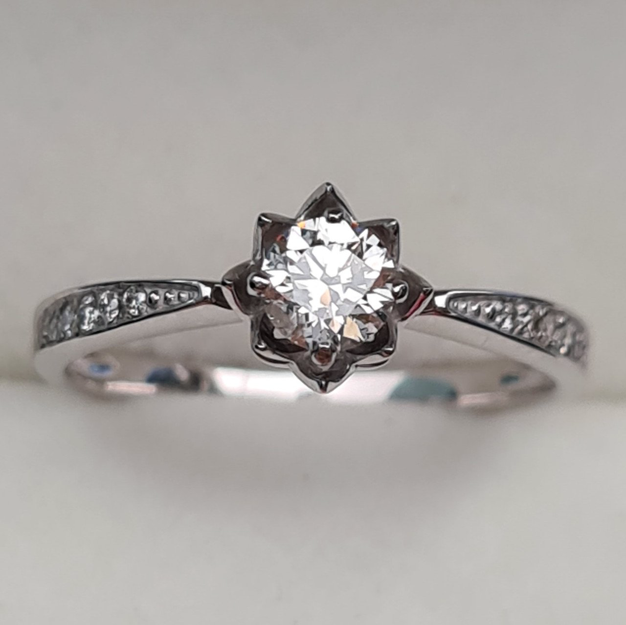 Кольцо Deimantas 93561756 17р 2гр 0,375ct. купить,NaN