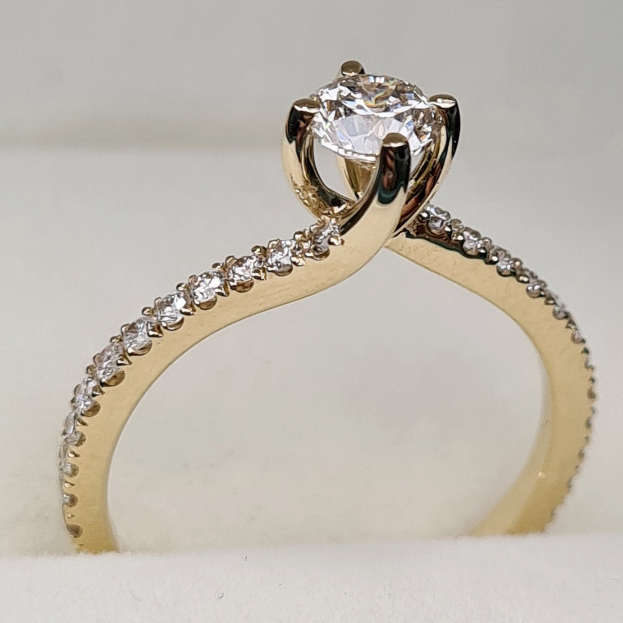 Кольцо Deimantas 95888228 16,5р 1,89гр 0,75ct. купить,NaN
