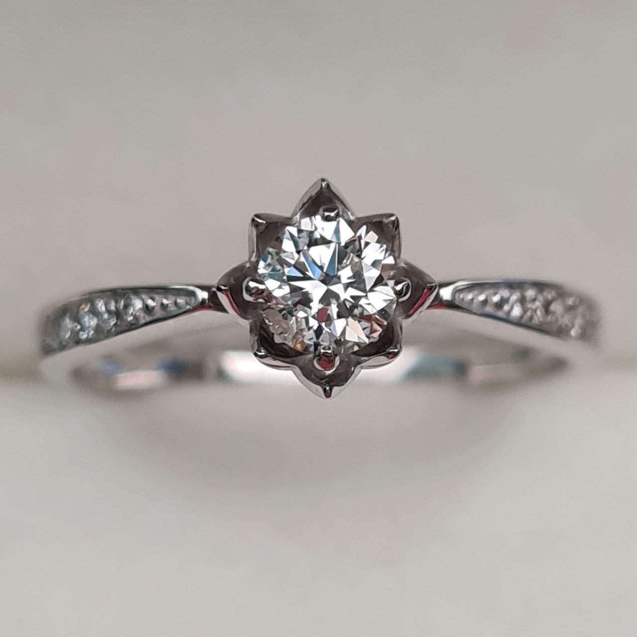 Кольцо Deimantas 93561756 17р 2гр 0,375ct. купить,NaN