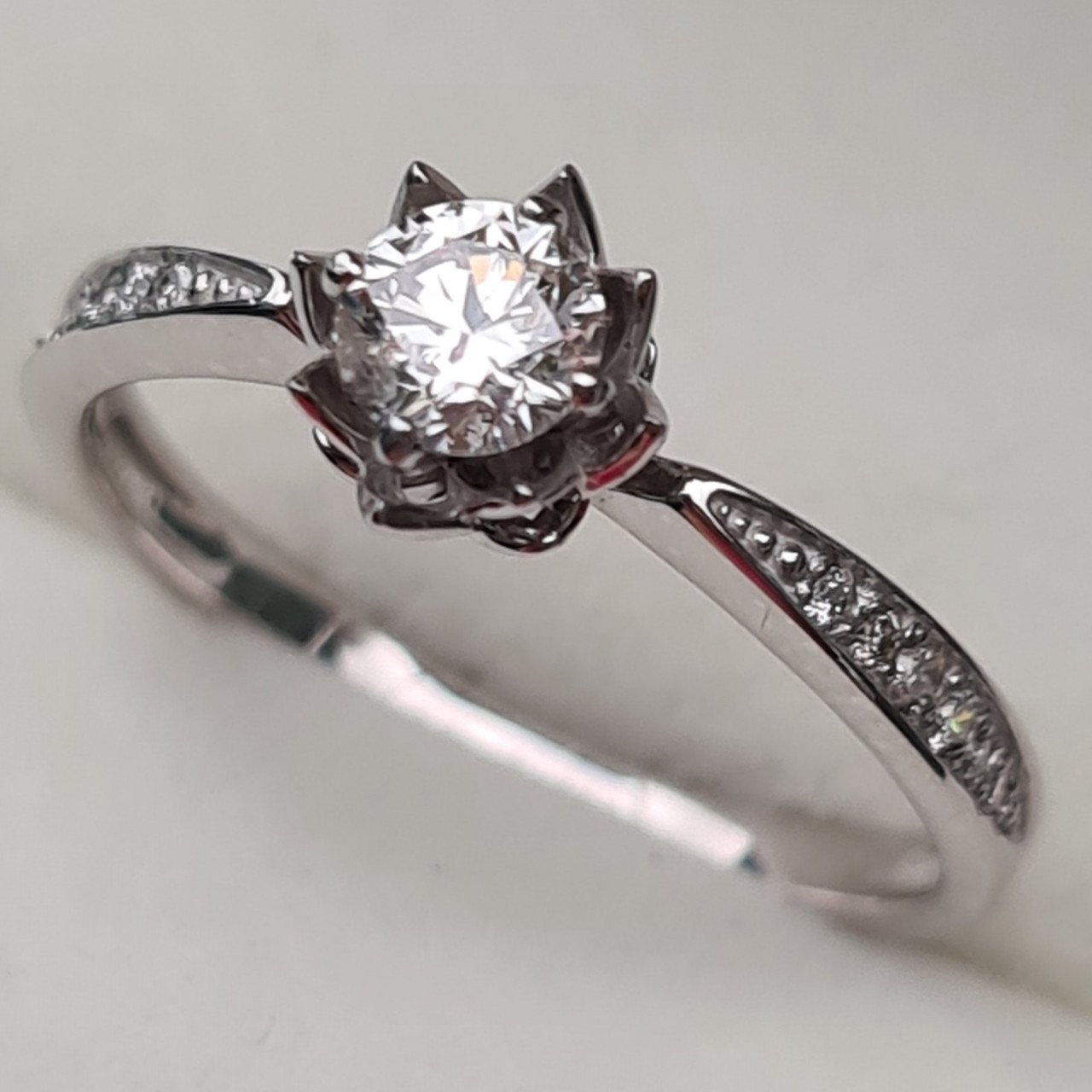 Кольцо Deimantas 93561756 17р 2гр 0,375ct. купить,NaN
