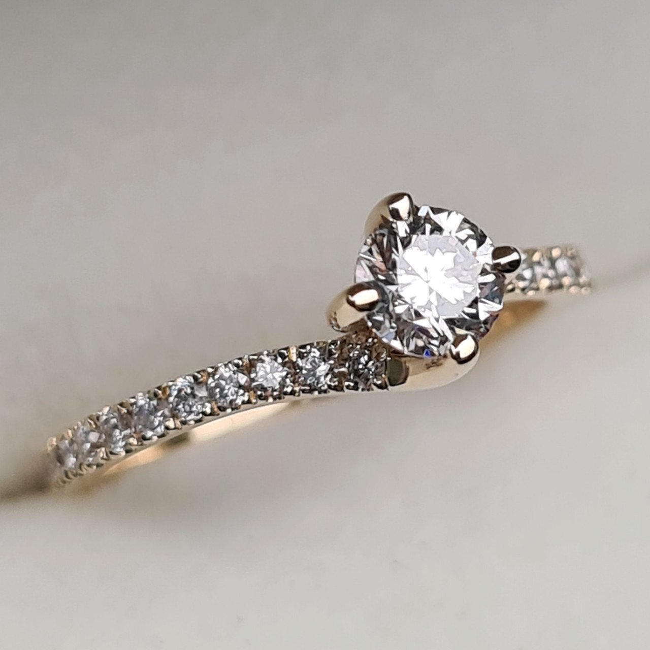 Кольцо Deimantas 95888228 16,5р 1,89гр 0,75ct. купить,NaN