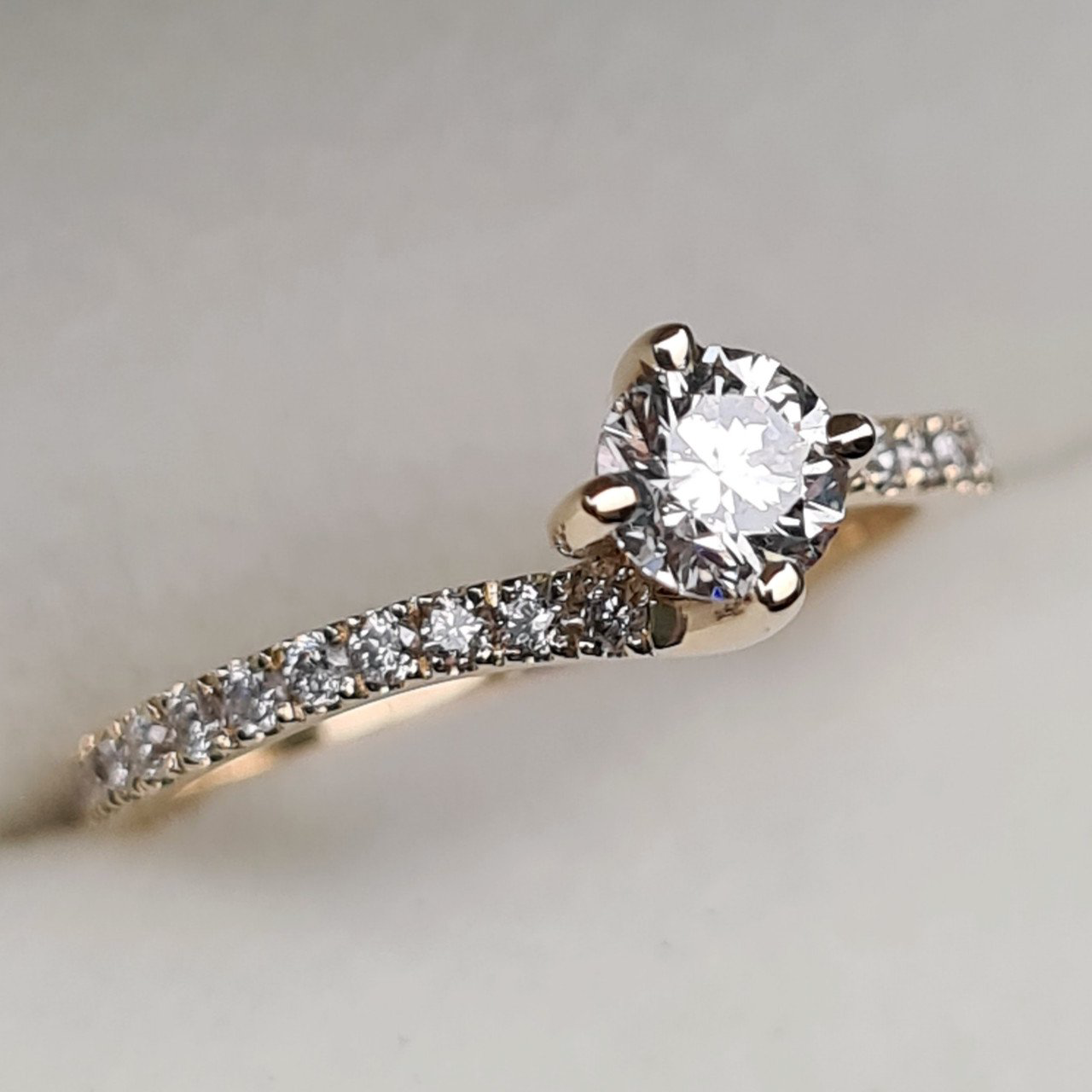 Кольцо Deimantas 95888228 16,5р 1,89гр 0,75ct. купить,NaN