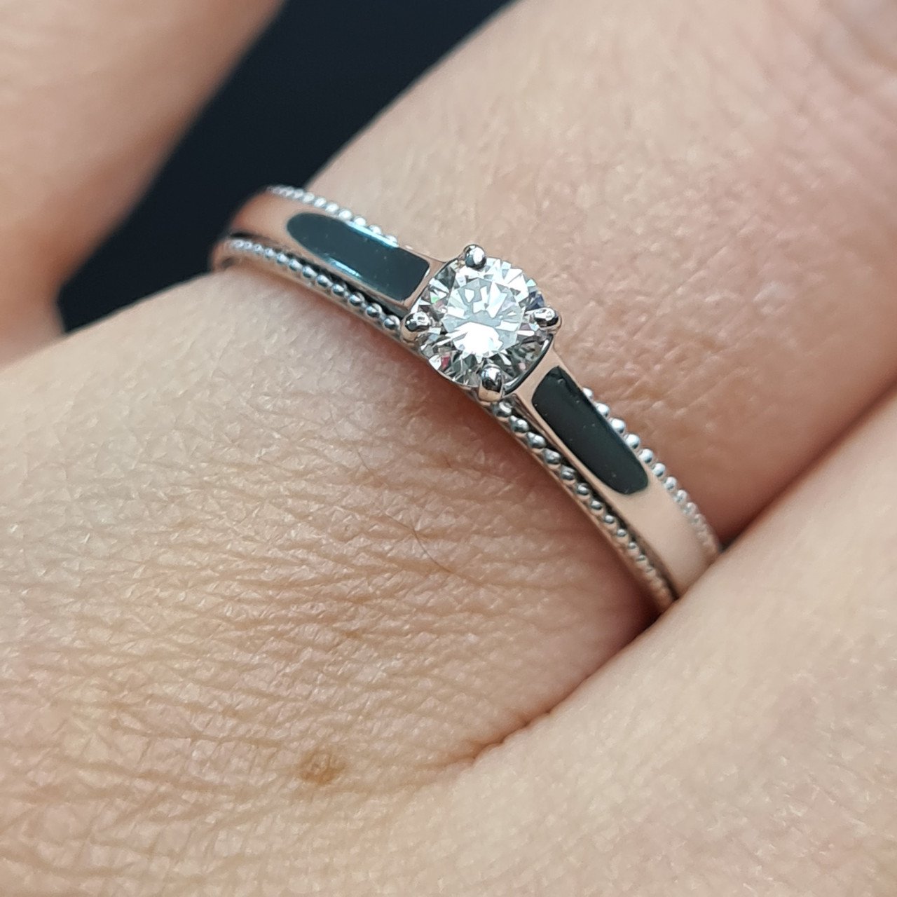 Кольцо Deimantas 93561696 17,5р 2,31гр 0,20ct. купить,NaN