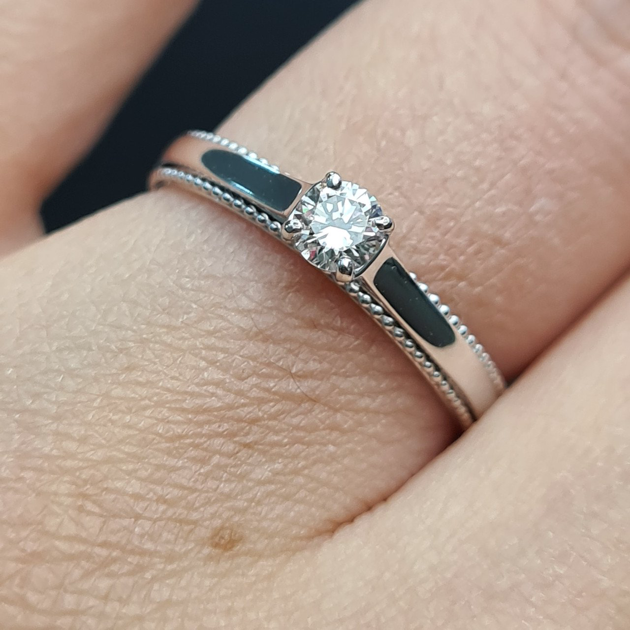 Кольцо Deimantas 93561696 17,5р 2,31гр 0,20ct. купить,NaN