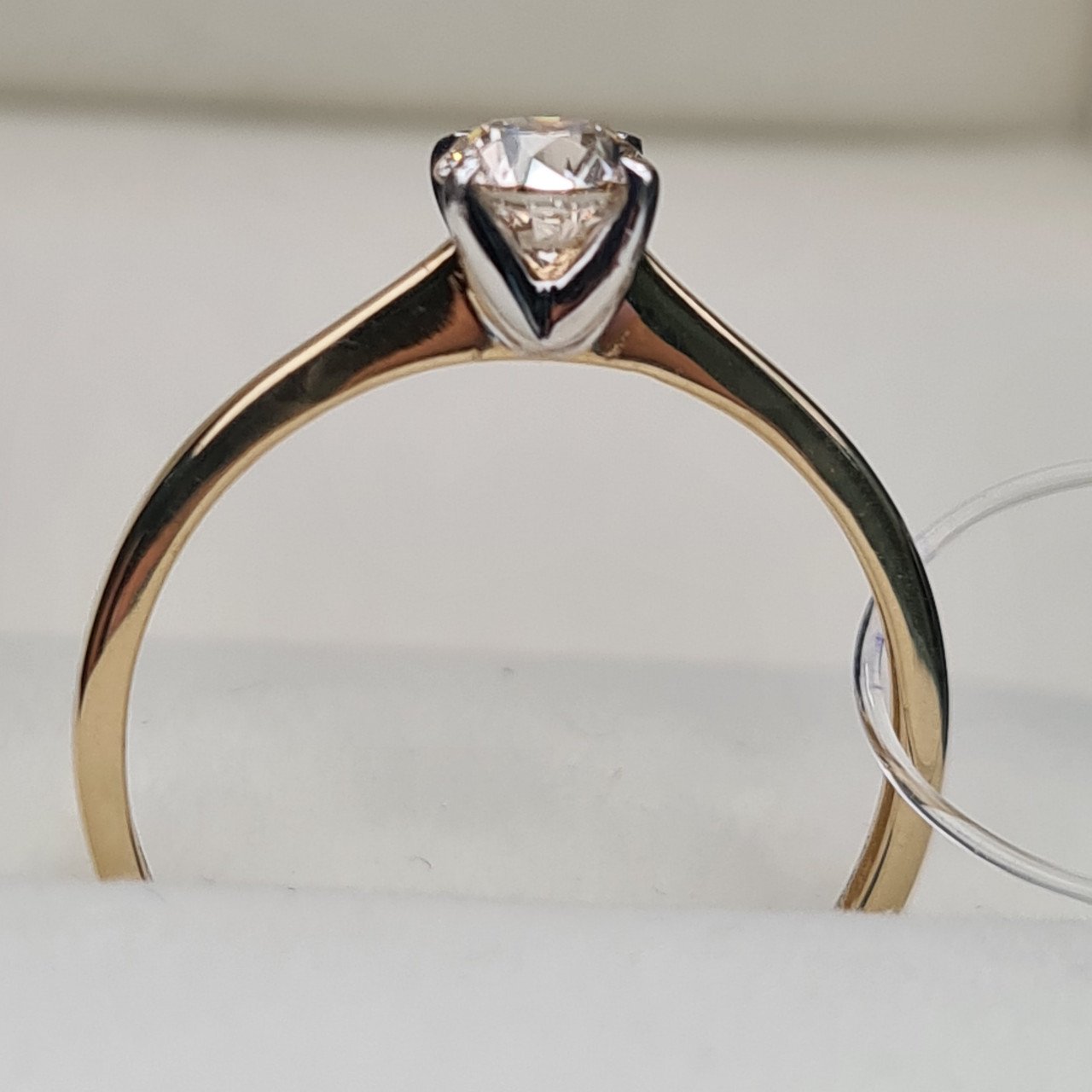 Кольцо Deimantas 97967621 17,5р 1,55гр 0,51ct. купить,NaN