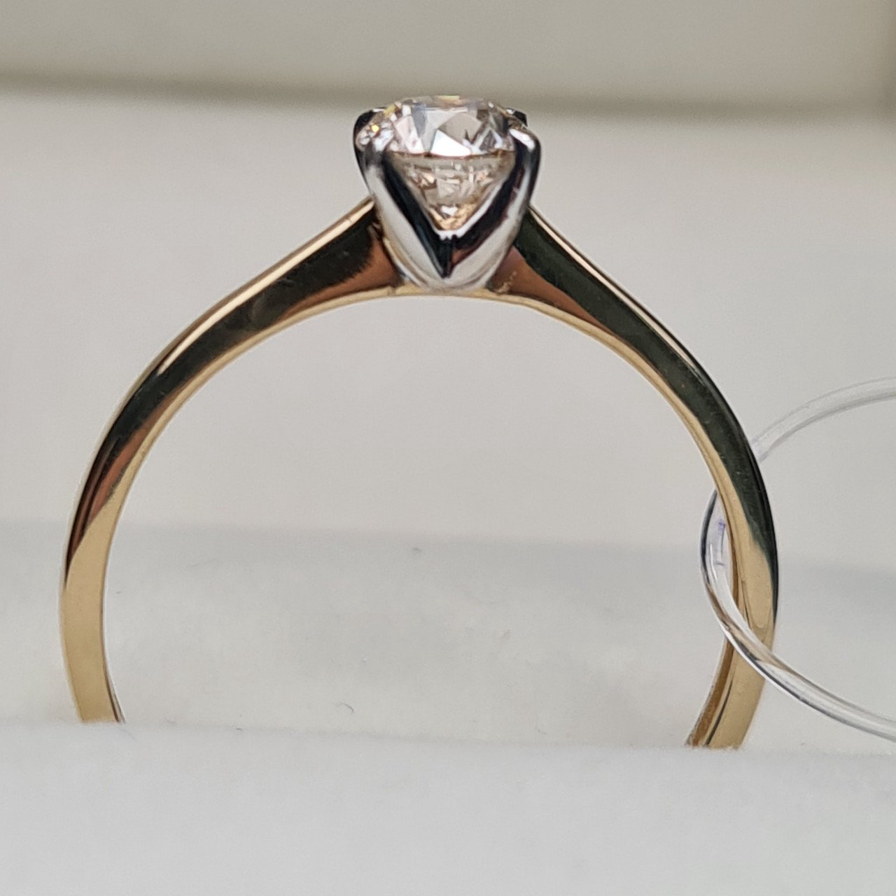 Кольцо Deimantas 97967621 17,5р 1,55гр 0,51ct. купить,NaN